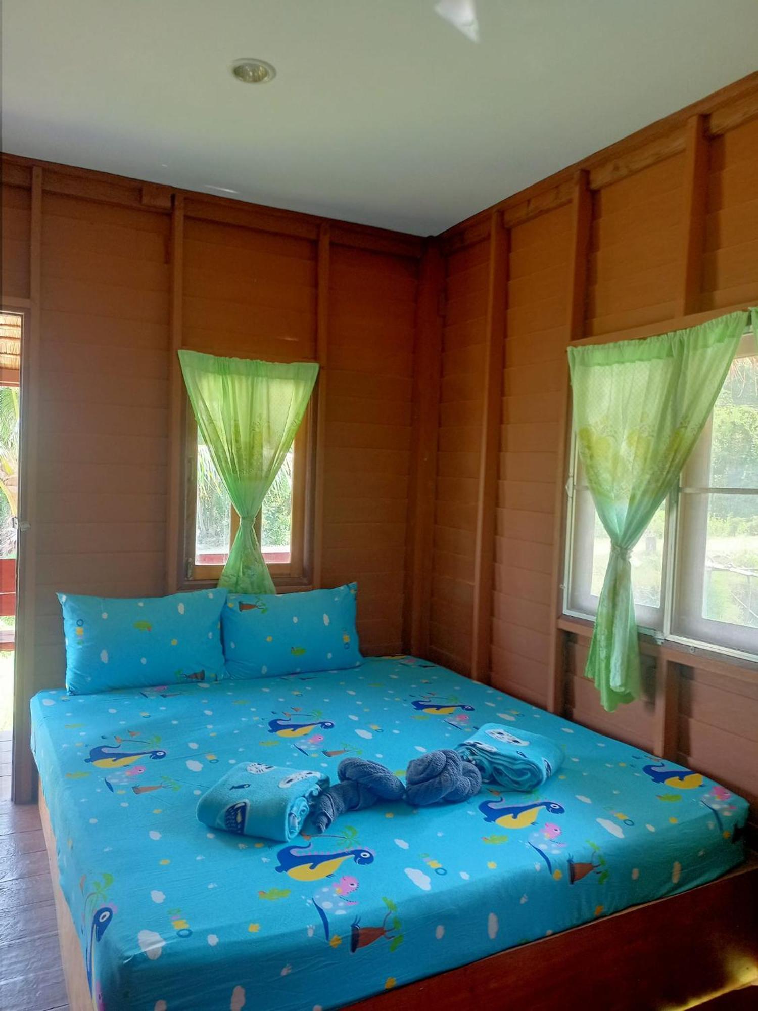Lungcha Homestay Sam Roi Yot Buitenkant foto